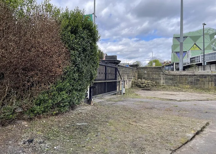 度假居 Near Headingley Stadium *