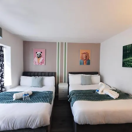 Near Headingley Stadium *