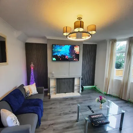 Near Headingley Stadium *